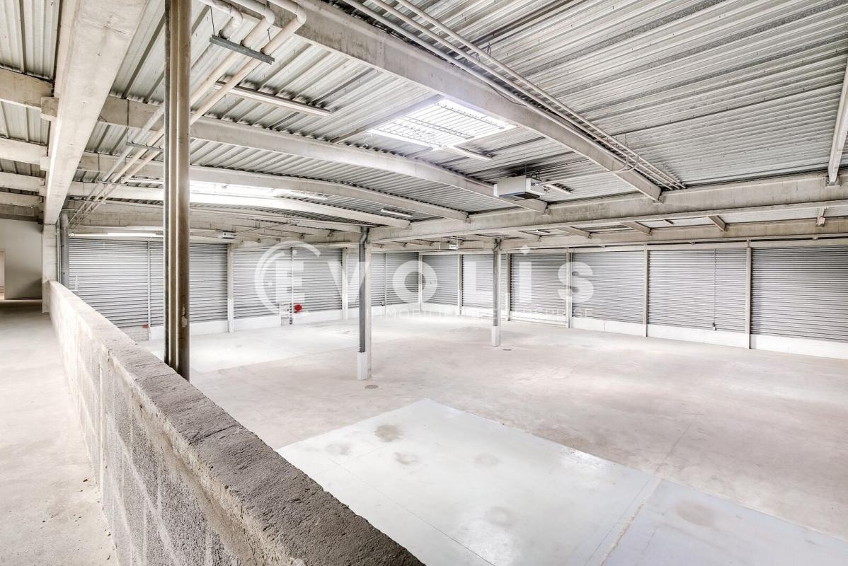 Industrial in Evry Courcouronnes to rent Interior Photo- Image 1 of 8