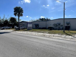 601-605 S Market Ave, Fort Pierce, FL for rent Building Photo- Image 1 of 6