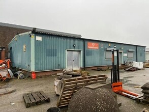 Elder Rd, Stoke On Trent to rent Building Photo- Image 2 of 11