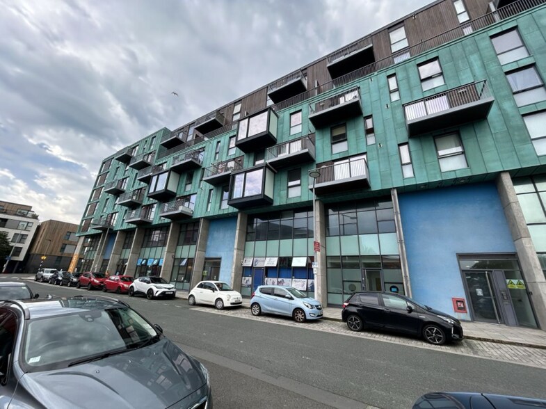 Millbay Rd, Plymouth to rent - Building Photo - Image 2 of 8