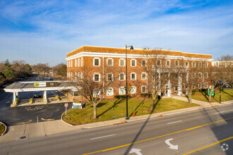 8930 Waukegan Rd, Morton Grove, IL for rent Building Photo- Image 1 of 14