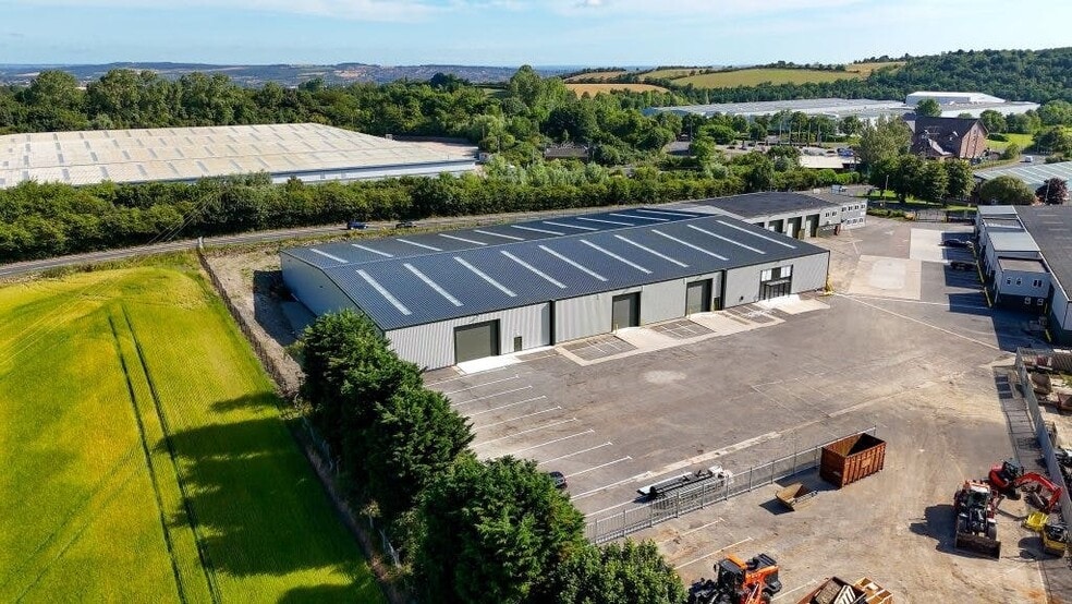 Fall Bank Industrial Estate, Barnsley to rent - Building Photo - Image 1 of 5