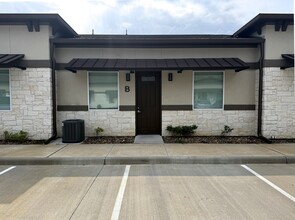 17134 N Eldridge Pkwy, Tomball, TX for rent Building Photo- Image 1 of 17