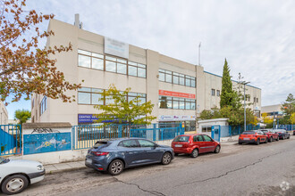 Office in San Sebastián De Los Reyes, MAD for sale Primary Photo- Image 1 of 2