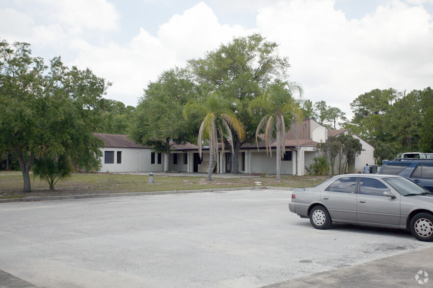 1201 102nd Ave N, Saint Petersburg, FL for sale - Building Photo - Image 3 of 4