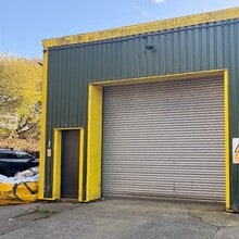 Pengam Rd, Aberbargoed to rent Building Photo- Image 1 of 7