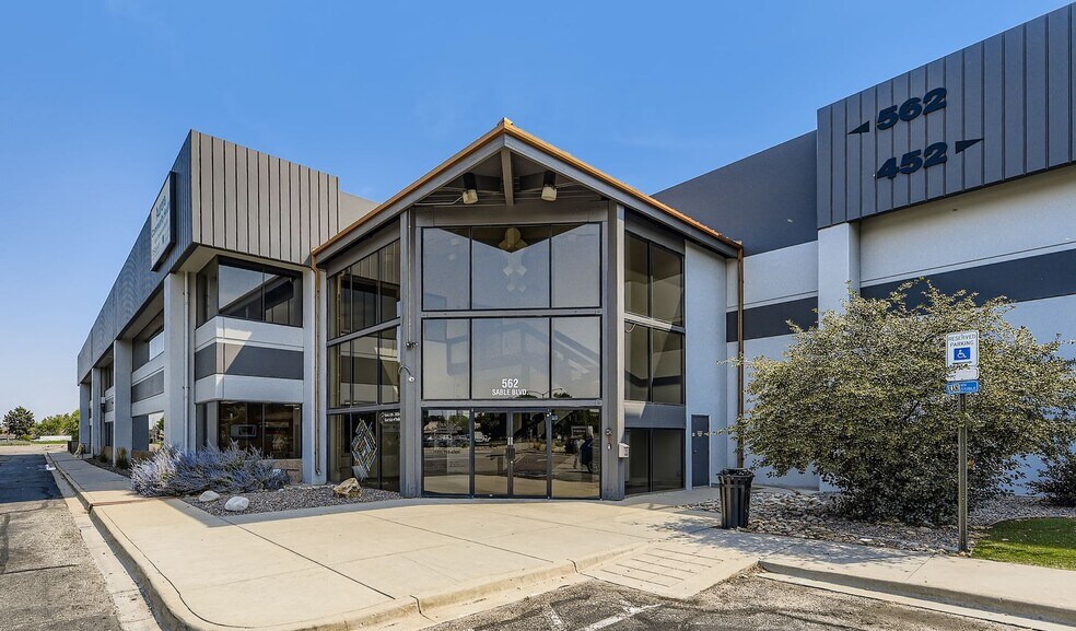 452-562 Sable Blvd, Aurora, CO to rent - Building Photo - Image 2 of 7