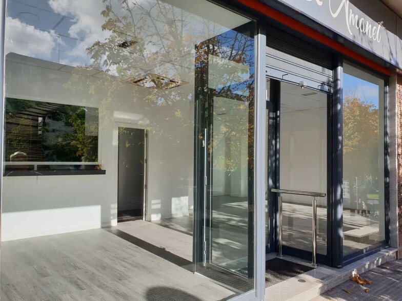 Retail in Coslada, Madrid to rent - Interior Photo - Image 3 of 6