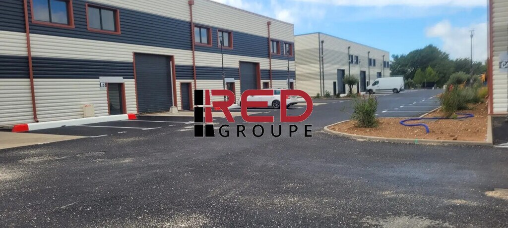 Vente Entrepôt 370 m² - Photo 1