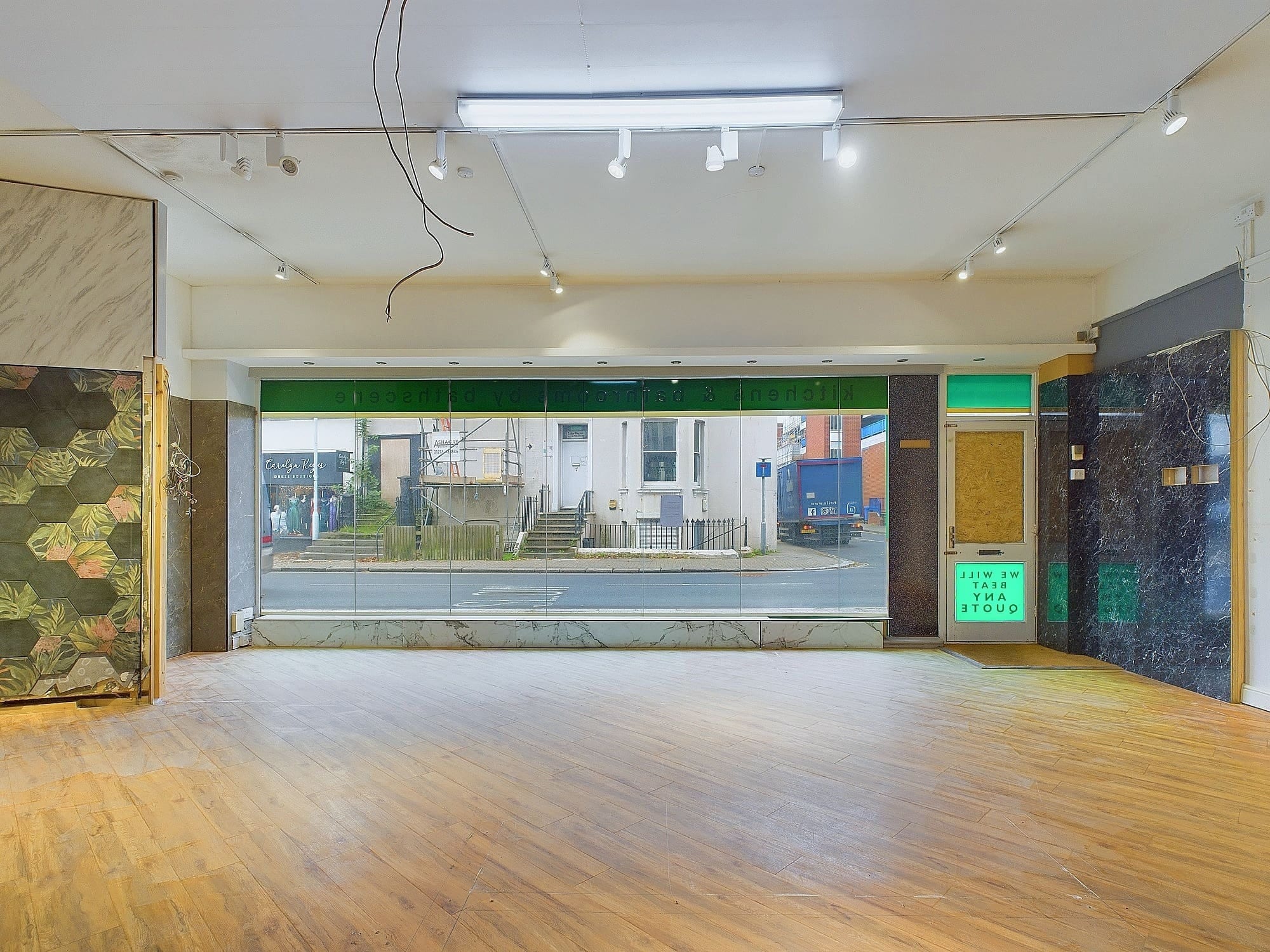 Northbridge Rd, Berkhamsted to rent Building Photo- Image 1 of 1