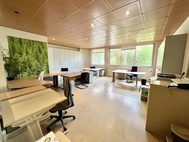 Office in Saint-Maur-des-Fossés to rent - Interior Photo - Image 3 of 6