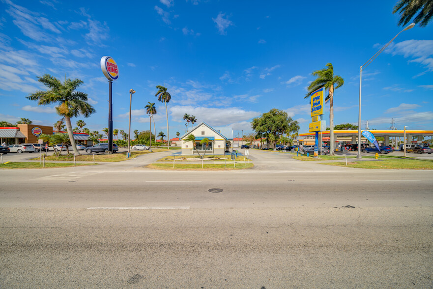 20 SE 1st Ave, Florida City, FL for rent - Building Photo - Image 2 of 9