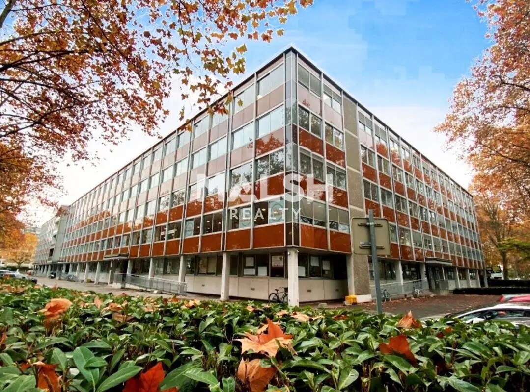Office in Villeurbanne to rent Building Photo- Image 1 of 16