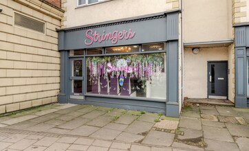 3-5 North St, Gainsborough to rent Building Photo- Image 1 of 13