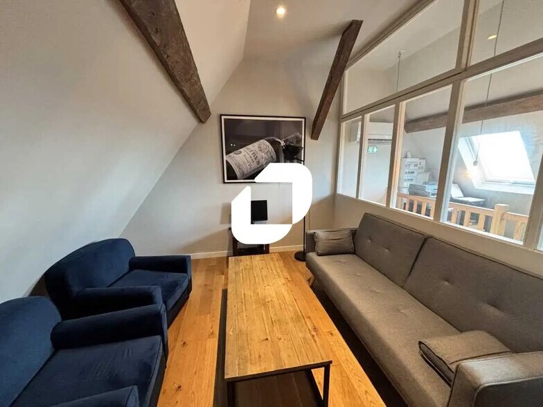 Office in Bordeaux to rent - Interior Photo - Image 1 of 6