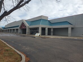 2400 W 29th St, Greeley, CO for rent Building Photo- Image 2 of 2