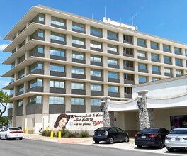 4200 South Fwy, Fort Worth, TX for rent Building Photo- Image 1 of 4