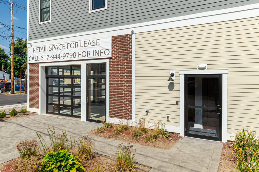 12 Pond St, Ashland, MA for rent - Building Photo - Image 3 of 9