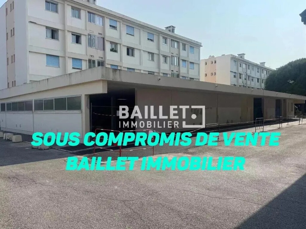 Vente Entrepôt 730 m² - Photo 1