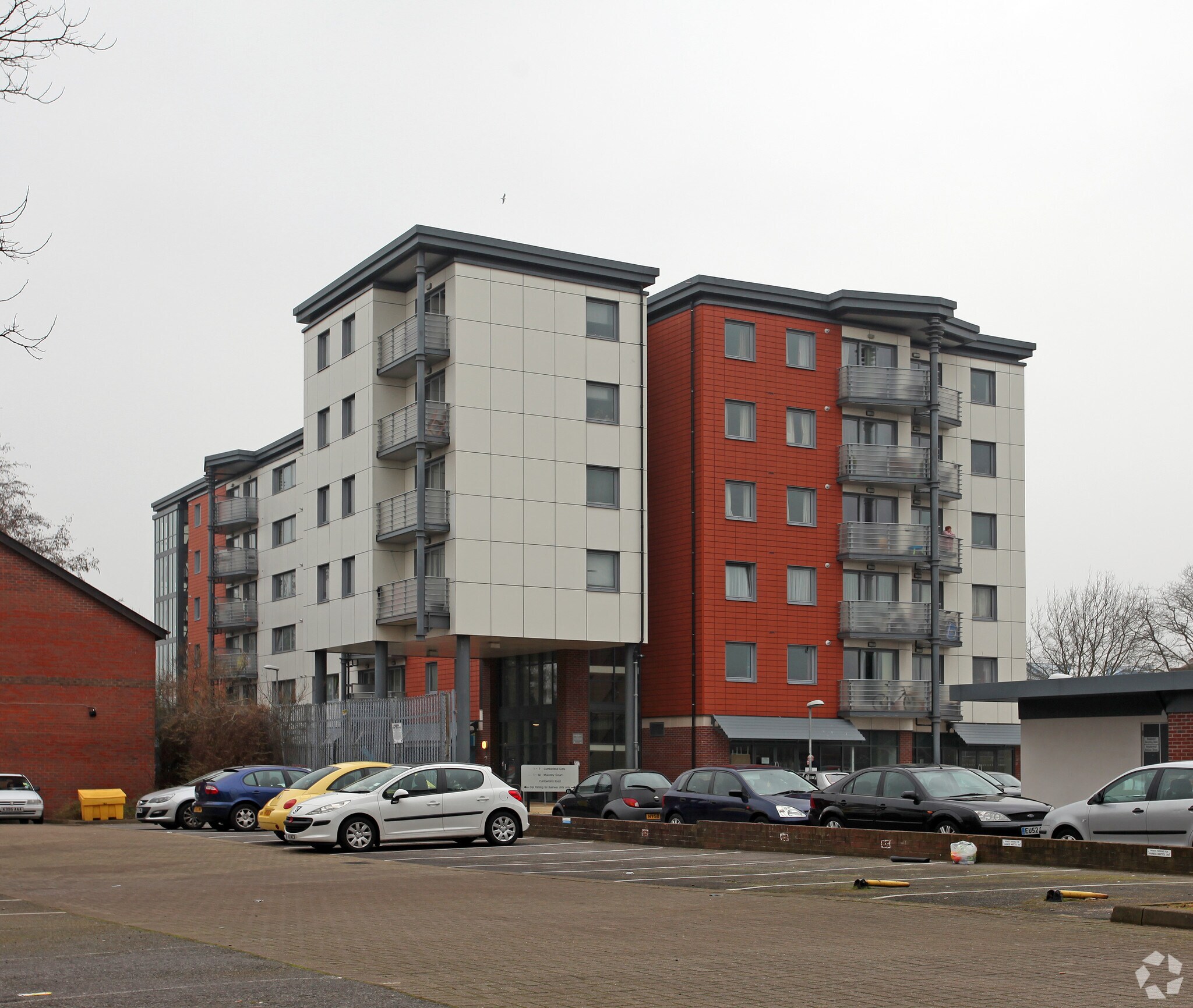 Cumberland Rd, Southsea to rent Building Photo- Image 1 of 8