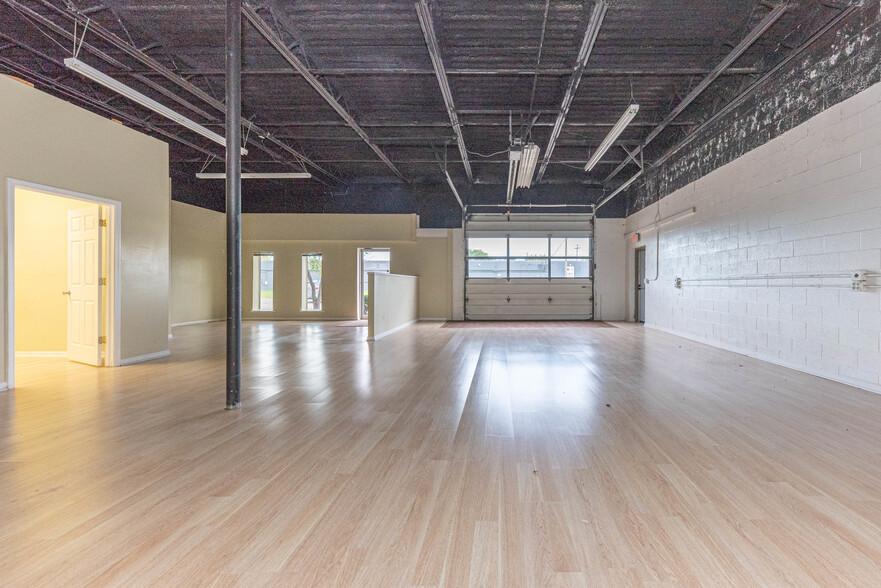 2308 S Industrial Hwy, Ann Arbor, MI for rent - Building Photo - Image 3 of 6