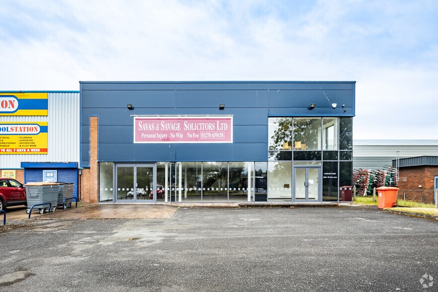 Gateway, Crewe to rent - Building Photo - Image 2 of 7