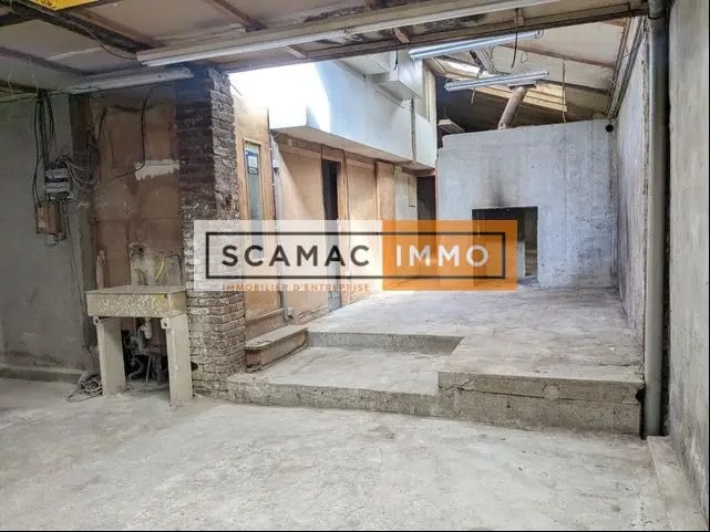 Industrial in Arcueil for sale Building Photo- Image 1 of 12
