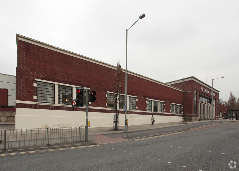 Active Way, Burnley for rent - Building Photo - Image 3 of 3