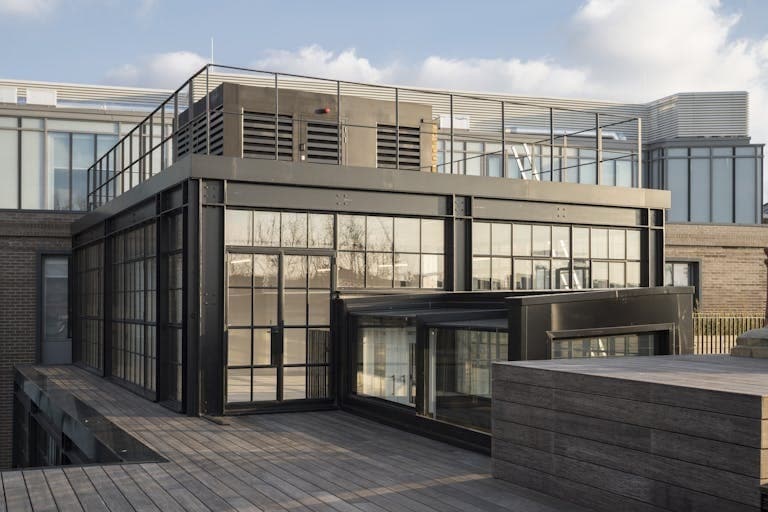 10-11 Clerkenwell Green, London to rent Building Photo- Image 1 of 3