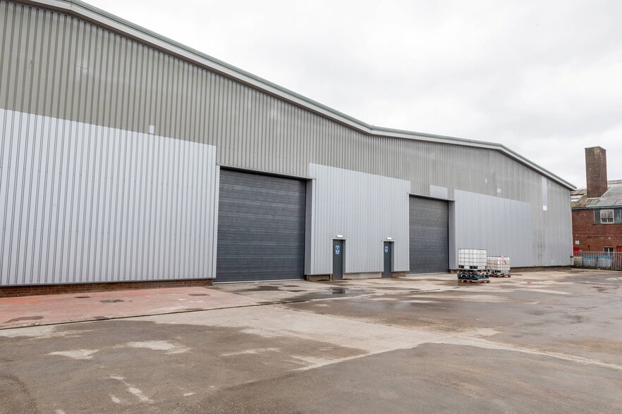 Kingsway South, Gateshead for sale - Building Photo - Image 2 of 6