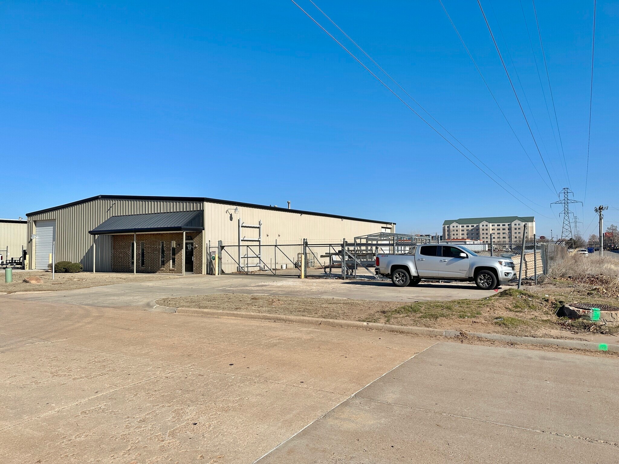 812 Overhead Dr, Oklahoma City, OK for sale Building Photo- Image 1 of 1