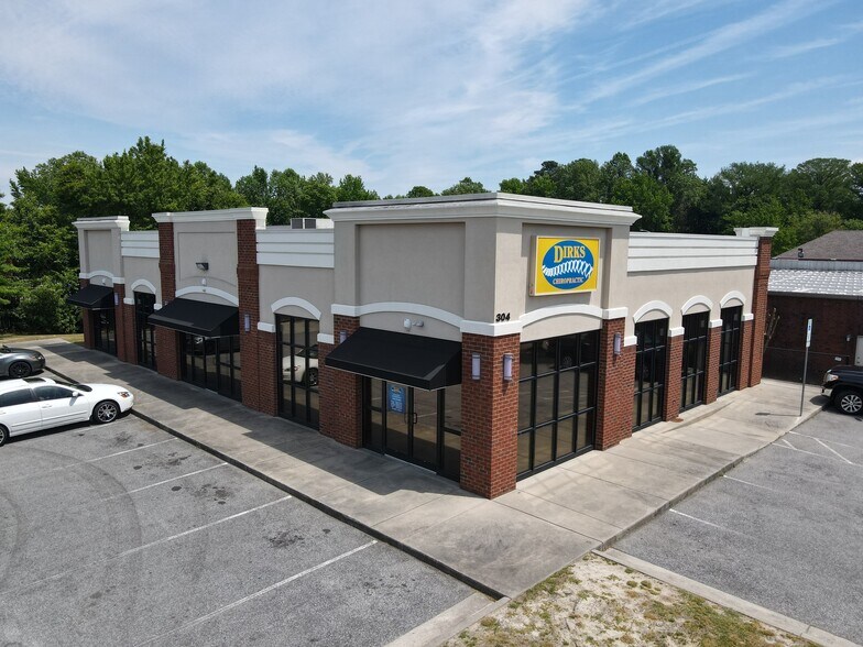 304 W Arlington Blvd, Greenville, NC for rent - Building Photo - Image 2 of 6