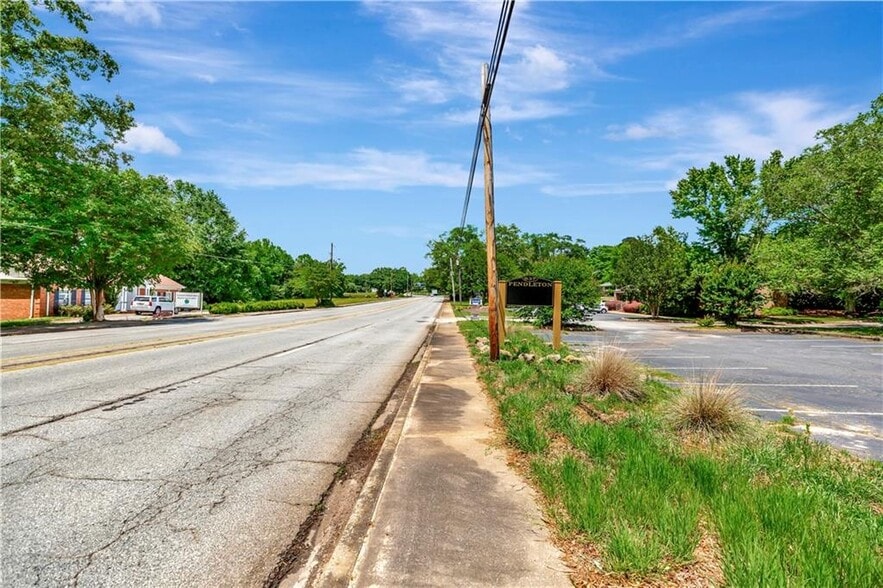 837 Pendleton St, Pickens, SC for sale - Building Photo - Image 3 of 37