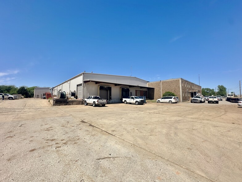 6200 N Harrison Ave, Shawnee, OK for rent - Building Photo - Image 1 of 9