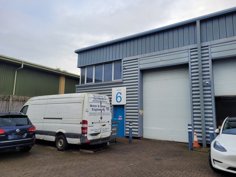 Stirling Way, Cambridge to rent - Building Photo - Image 3 of 4