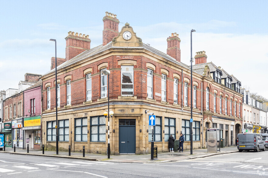 201-203 Whitley Rd, Whitley Bay for rent - Building Photo - Image 1 of 3