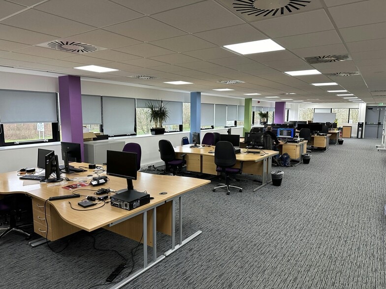 Breckland, Milton Keynes to rent - Interior Photo - Image 3 of 4