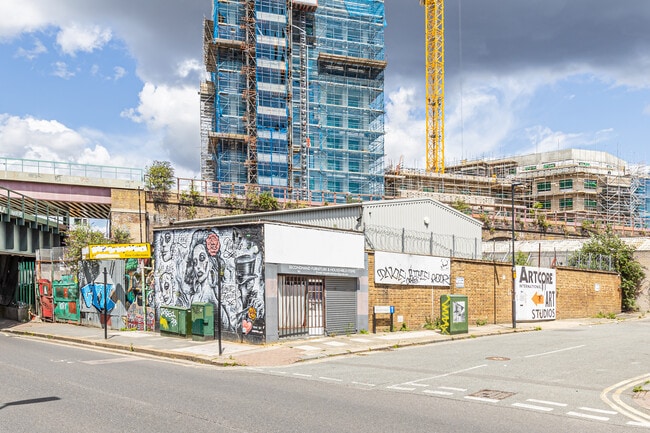 More details for 475-479 Hinton, London - Industrial to Rent