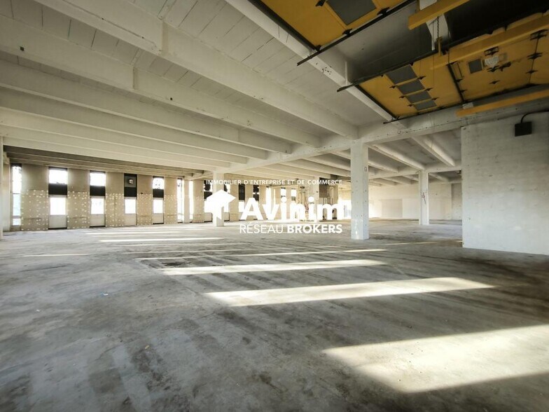 Industrial in Rungis to rent - Interior Photo - Image 2 of 5