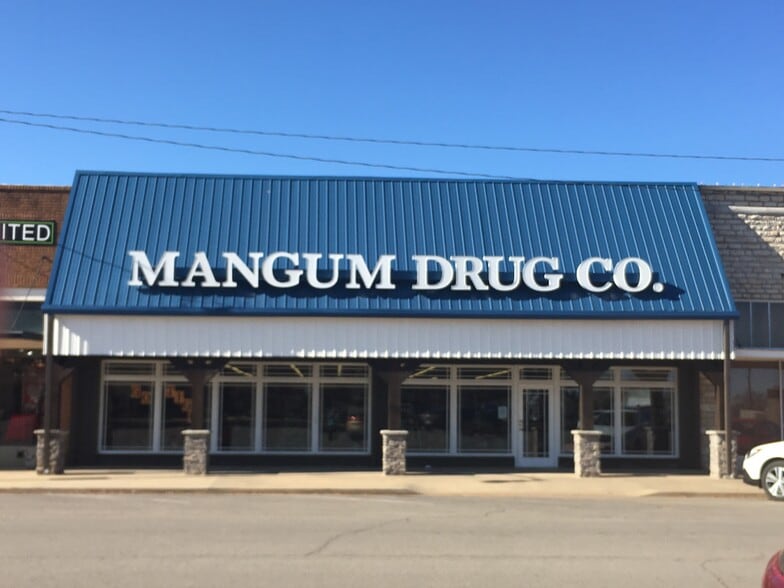 109 S Oklahoma Ave, Mangum 73554 Retail for Sale