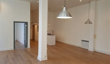 219 Long Ln, London to rent Building Photo- Image 2 of 5