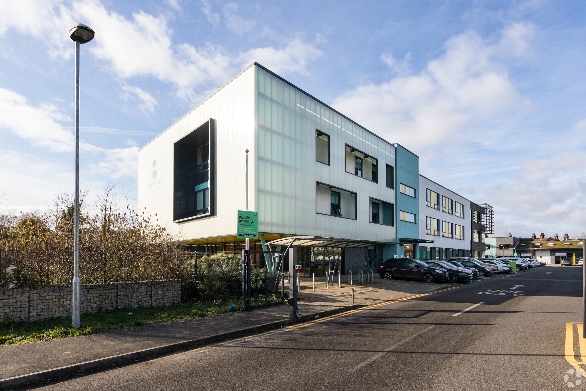 Victoria Rd, Dartford to rent Primary Photo- Image 1 of 5