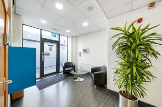 Ringway, Preston to rent Interior Photo- Image 2 of 5