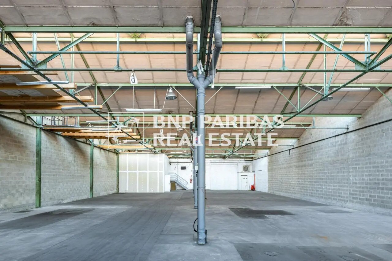 Industrial in Pantin for sale Interior Photo- Image 1 of 9