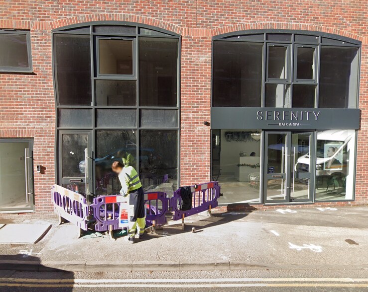 Portesbery Rd, Camberley for sale - Primary Photo - Image 1 of 1