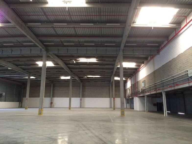 Industrial in Herblay-sur-Seine to rent - Interior Photo - Image 3 of 6