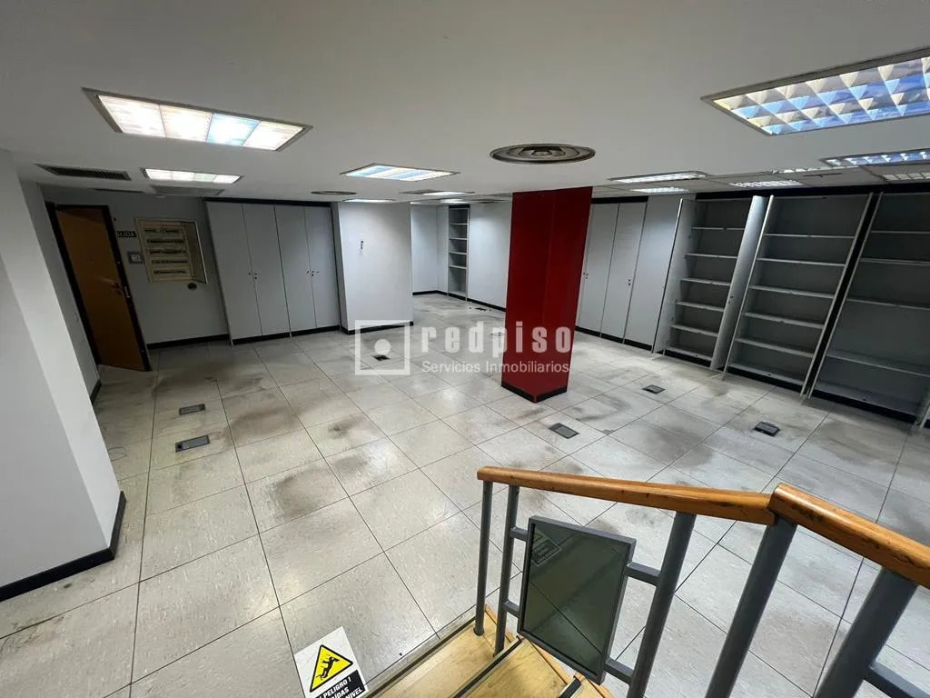 Madrid, MAD 28020 - - - Interior Photo - Image 2 of 9