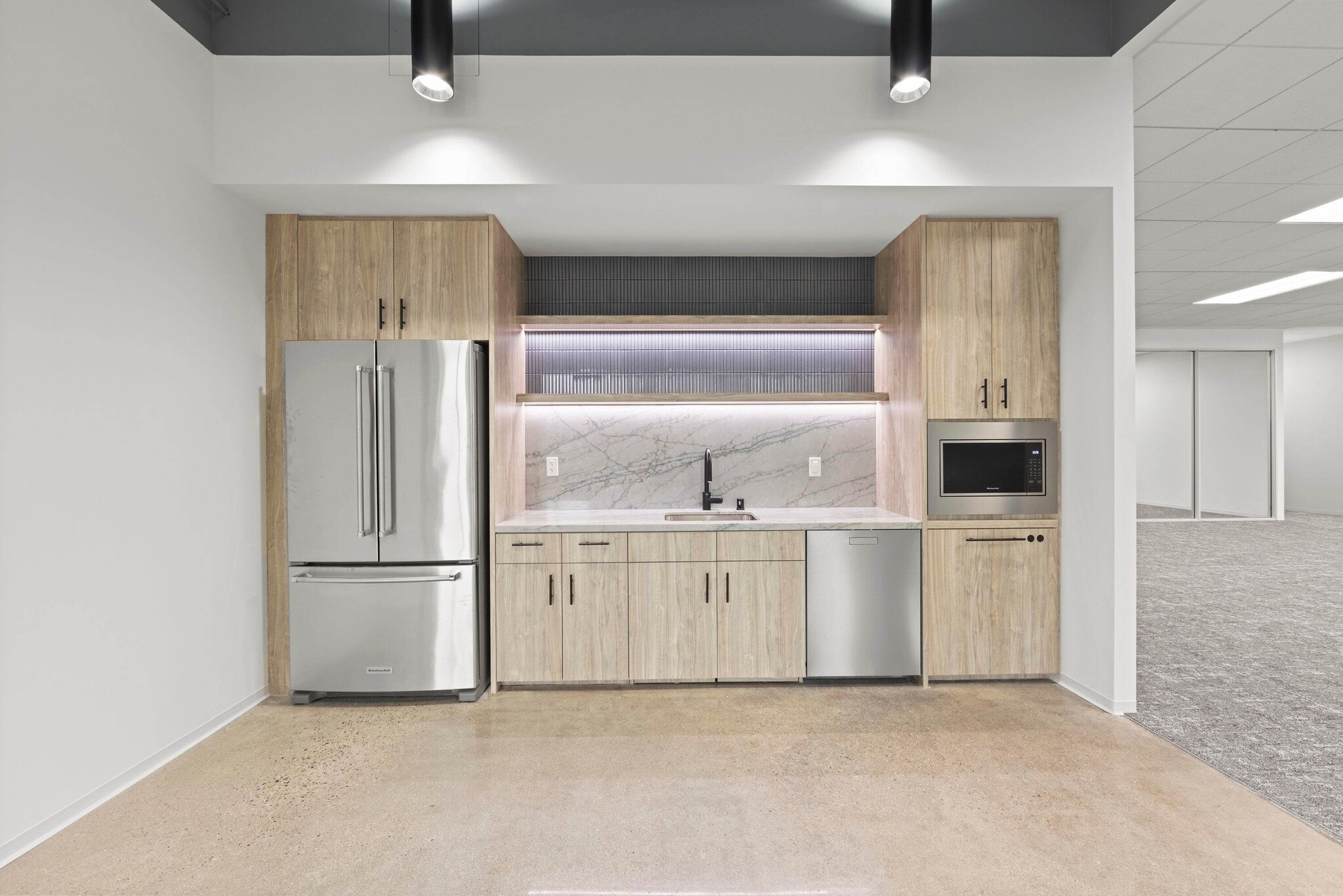 46 Discovery, Irvine, CA to rent Interior Photo- Image 1 of 7