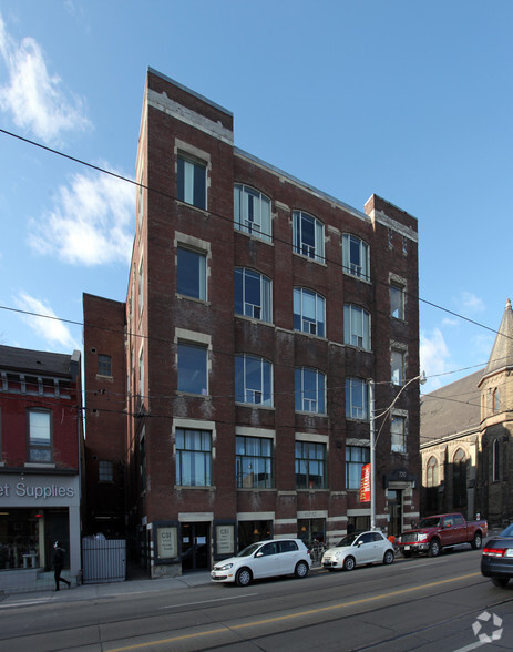 720 Bathurst St, Toronto, ON for rent - Primary Photo - Image 1 of 2