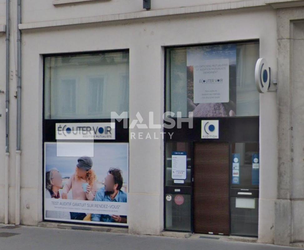 Retail in Lyon to rent Building Photo- Image 1 of 11